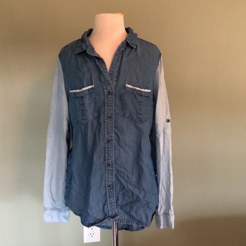 Andrea Jovine petite small color block chambray shirt